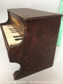 Vintage Working Schoenhut Piano