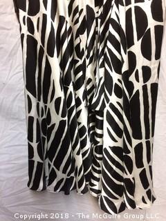 David Meister Black and White Silk Skirt Size 4