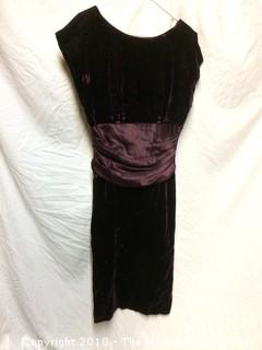 Crushed Velvet Backless Party Dress with Satin Waist