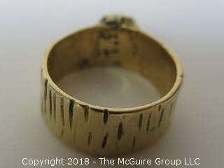 14K Yellow Gold Men's Ring with Mythical Figural Motif; total weight 16g 