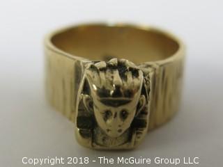 14K Yellow Gold Men's Ring with Mythical Figural Motif; total weight 16g 