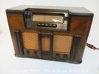 Non-Working Mid-Century Radio 