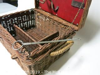 1930's English natural wicker picnic basket with fitted interior