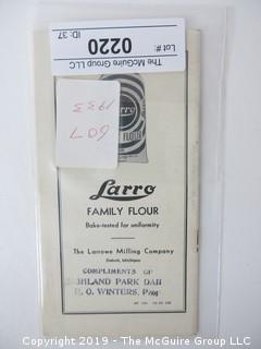 1933; Larro Family Flour