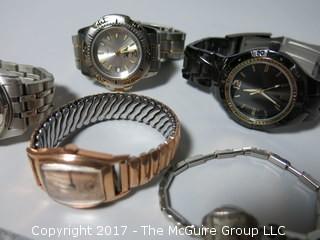 Assortment of men's watches 