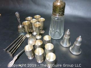 Collection including small sterling goblets and cut glass shaker with sterling top, 300 grams