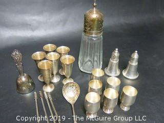 Collection including small sterling goblets and cut glass shaker with sterling top, 300 grams