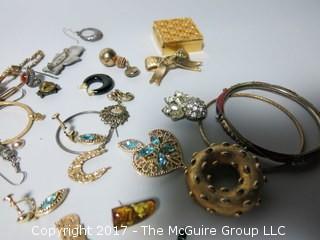 Assortment of Jewelry