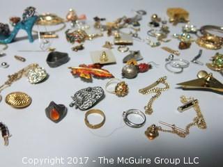 Assortment of Jewelry