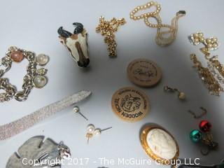 Assortment of Jewelry