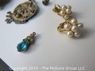 Collection of assorted ladies jewelry