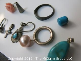 Collection of assorted ladies jewelry