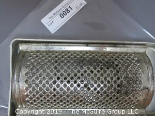 Brevettata Grater with Undertray