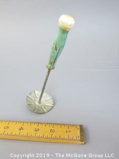 Wood handled whipper; green/white handle