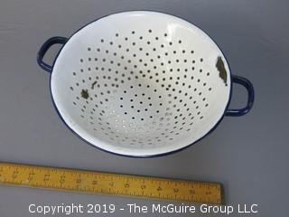 Enamel Collander