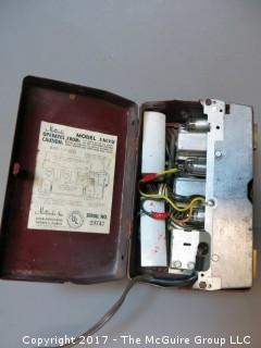 1950 Motorola Tube Model 5M2U Electric/Battery Radio, serial # 29747