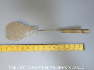 Spatula with wood handle; unpainted