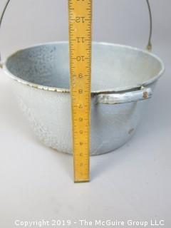 Very Large Graniteware basin; with handle