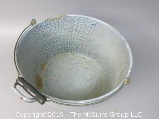 Very Large Graniteware basin; with handle