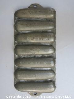 Cast Iron Junior WagnerWare Corn Baking Mold