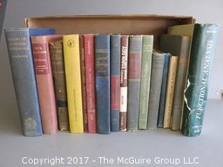 Collection of books - see multiple photos 