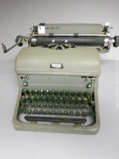 Manual Typewriter 