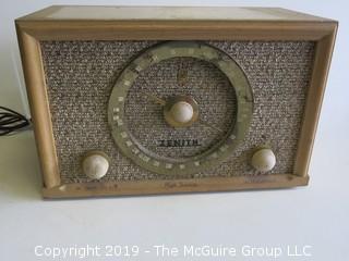 Vintage Zenith Shelf Radio