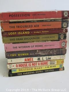 Collection of books Louis Bromfield, Irwin Shaw, Graham McInnes, Catherine Hutter, Alberto Moravia, M.L. Law, Polly Adler, J. M. Scott and John O'Hara