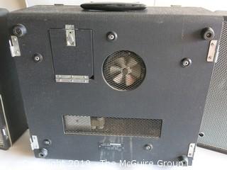 Realistic Reel to Reel Tape Recorder Model 909 with removable speakers  