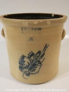 Bennington, Vermont 4 gal. stenciled stoneglazed pot