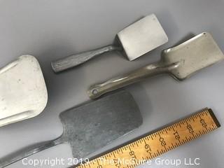 (4) Metal Handled Spatulas 