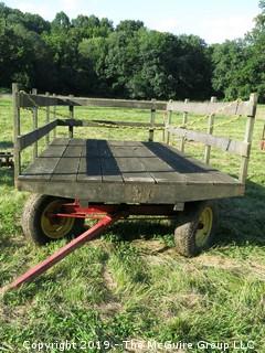 Standard Metal Frame Hay Wagon 