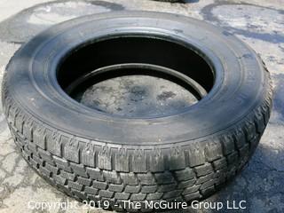 (1) Bridgestone Studless Blizzak Tire