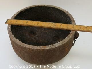 Tri-Footed (unusual recessed feet inside) Iron Pot with handle 