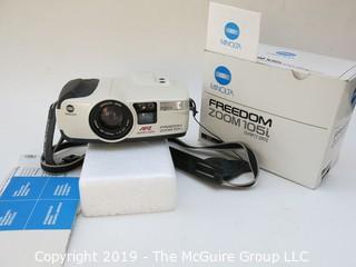 Minolta Freedom Zoom 105L Film Camera with box