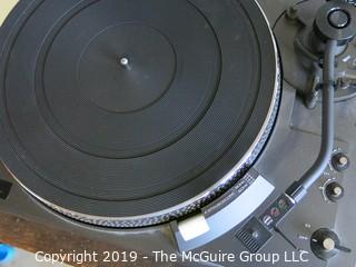 Technics Direct Drive Turntable; Model SL-2000 with dust cover