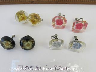 Jewelry: 4 sets of floral in acrylic earrings