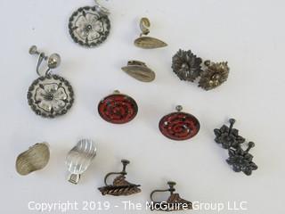 Jewelry: 7 pair of metal based earrings