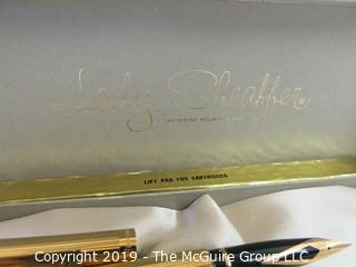 Pen: Lady Sheaffer pen in box w/seal